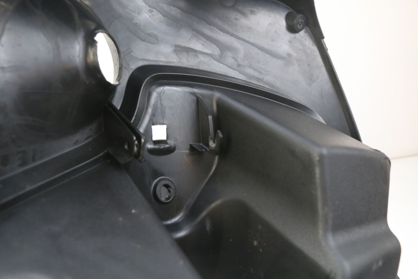 photo de TABLIER INTERIEUR PIAGGIO FLY 2T 50 (2004 - 2017) - Détail de la pièce