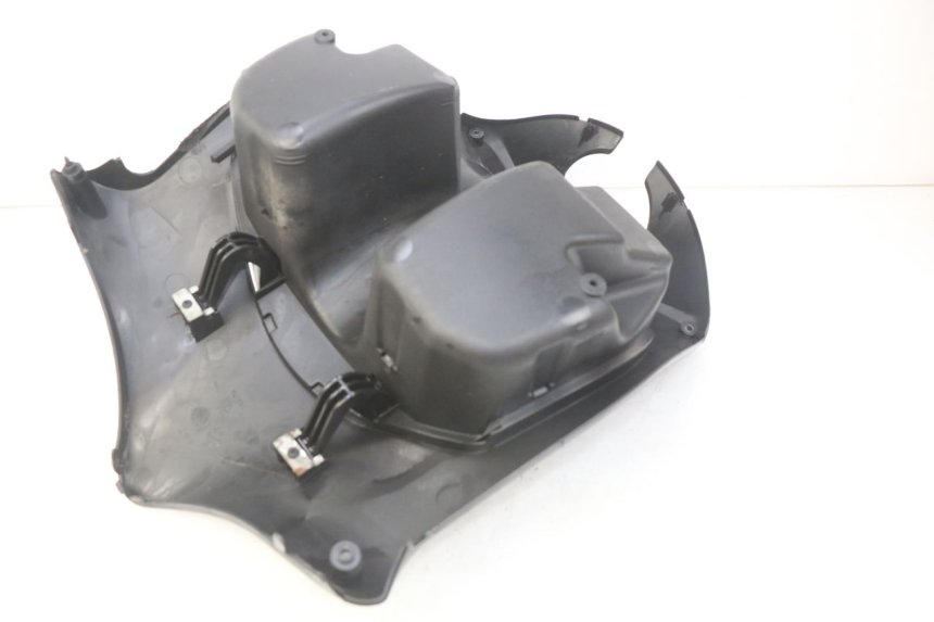 photo de TABLIER INTERIEUR PIAGGIO FLY 2T 50 (2004 - 2017) - Autre angle de vue