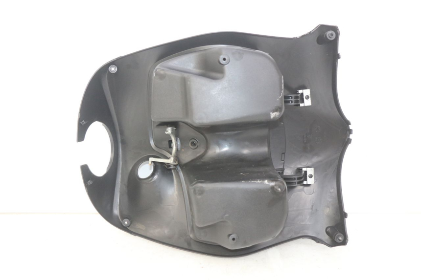 photo de TABLIER INTERIEUR PIAGGIO FLY 2T 50 (2004 - 2017) - Zoom état d’usage