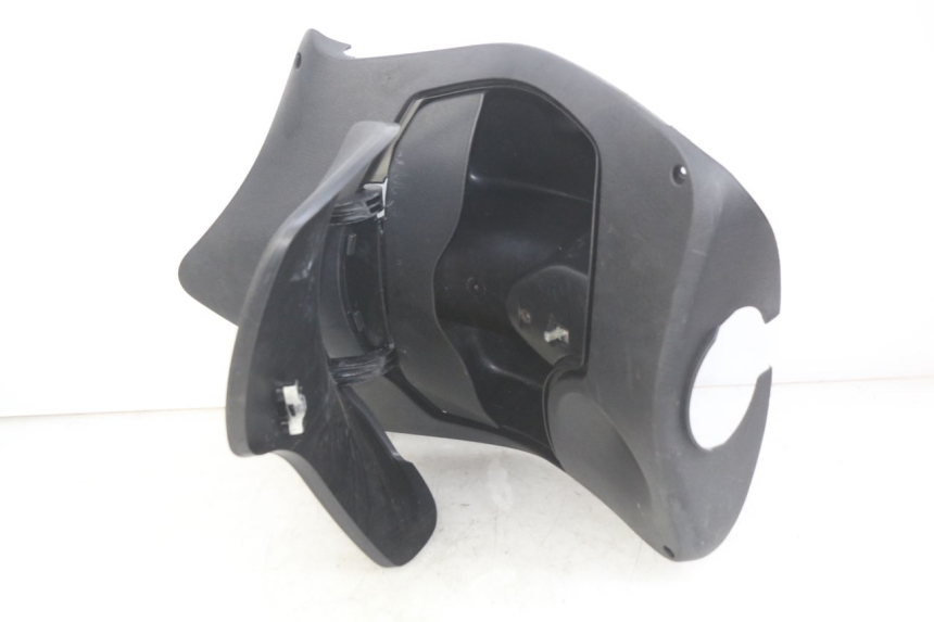 photo de TABLIER INTERIEUR PIAGGIO FLY 2T 50 (2004 - 2017) - Zoom état d’usage