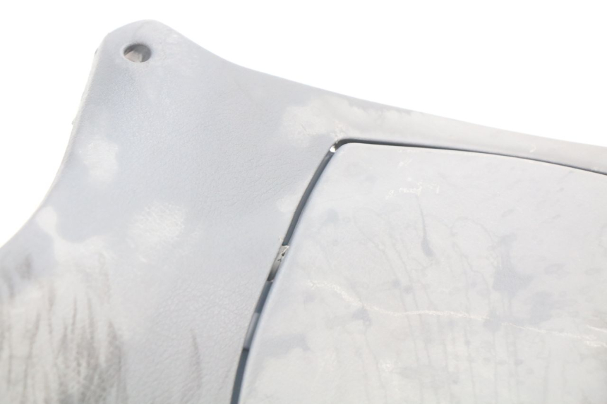 photo de TABLIER INTERIEUR PIAGGIO FLY 100 (2006 - 2010) - Vue rapprochée