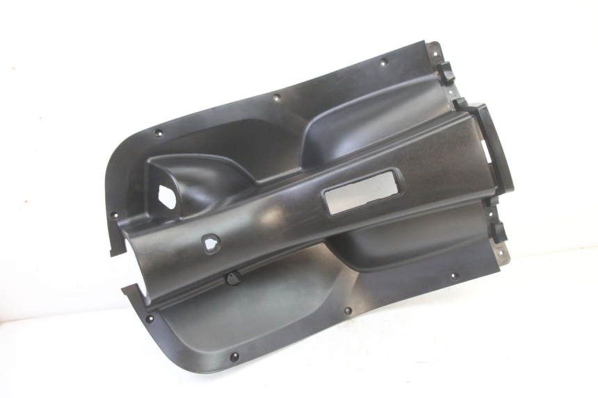 photo de TABLIER INTERIEUR VENESI FLY RETRO 4T 50 (2020 - 2025) - Détail de la pièce