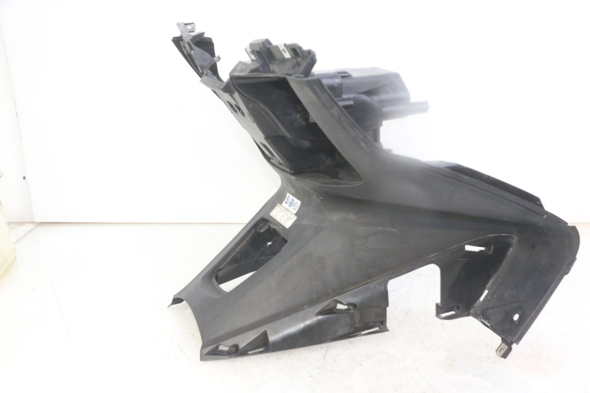 photo de TABLIER INTERIEUR HONDA FORZA ABS 300 (2013 - 2017) - Détails caractéristiques