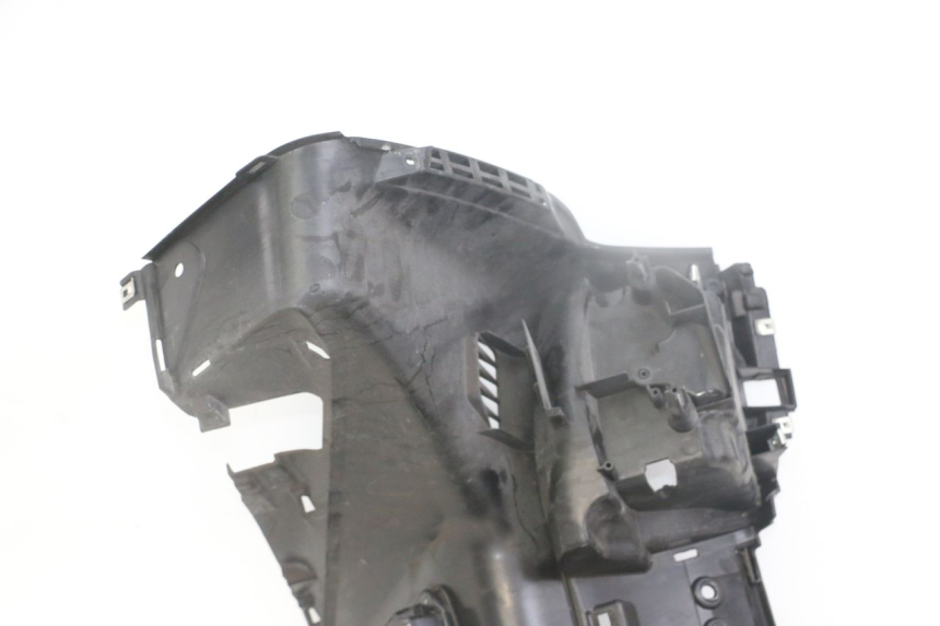 photo de TABLIER INTERIEUR HONDA FORZA ABS 300 (2013 - 2017) - Vue d’ensemble