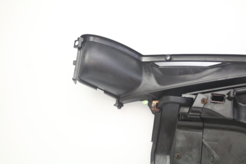 photo de TABLIER INTERIEUR PEUGEOT GEOPOLIS RS 125 (2007 - 2009) - Autre angle de vue