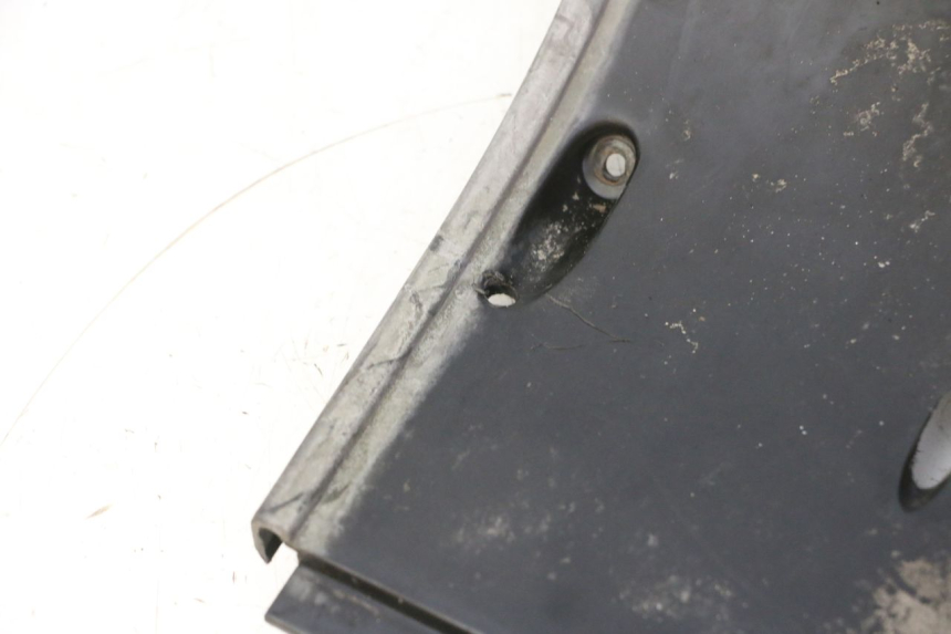 photo de TABLIER INTERIEUR KYMCO GRAND DINK 125 (2008 - 2014) - État de surface