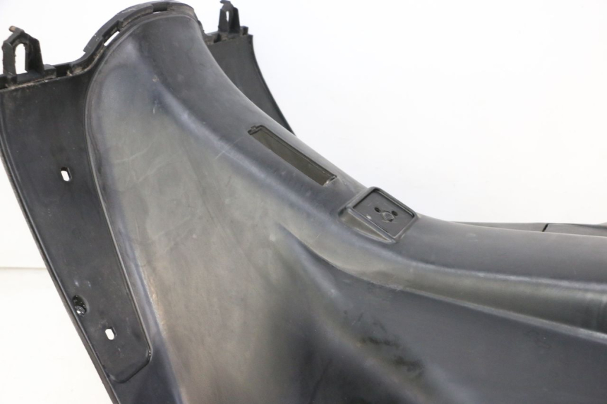 photo de TABLIER INTERIEUR DAELIM HISTORY 125 (2001 - 2002) - Vue rapprochée