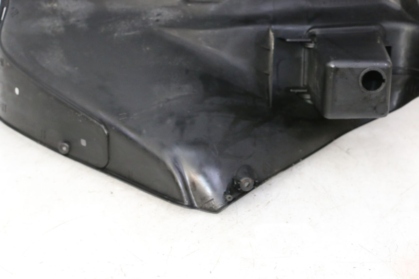 photo de TABLIER INTERIEUR DAELIM HISTORY 125 (2001 - 2002) - Marquages et références