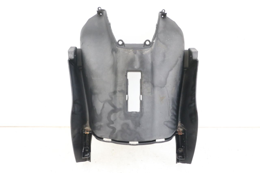 photo de TABLIER INTERIEUR INFERIEUR SYM ORBIT 50 (2008 - 2010) - Points de fixation