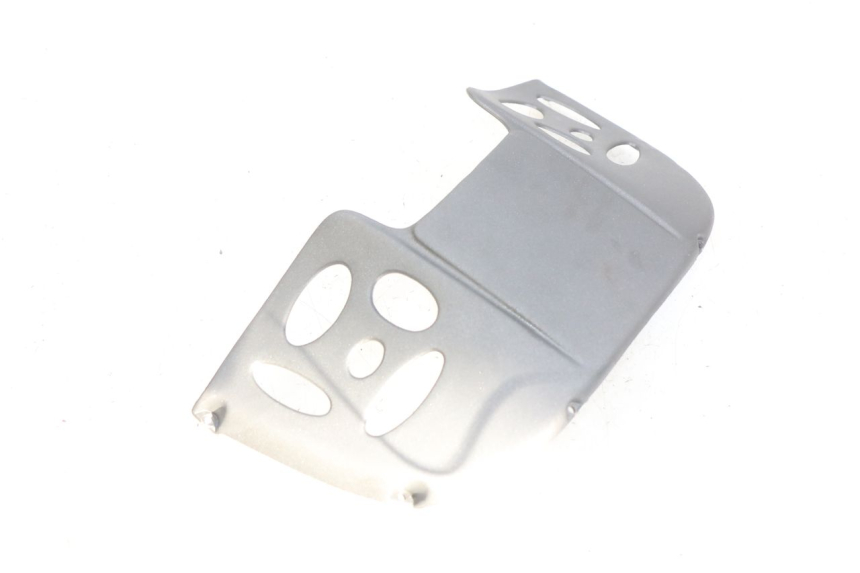 photo de TABLIER INTERIEUR INFERIEUR APRILIA SCARABEO 100 (2003 - 2012) - Autre angle de vue