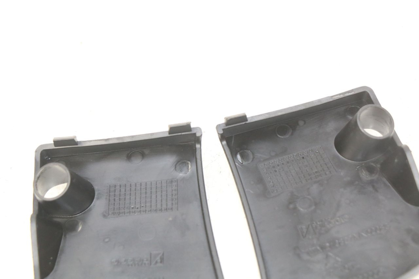 photo de TABLIER INTERIEUR INFERIEUR PIAGGIO VESPA PRIMAVERA 2T 50 (2013 - 2018) - Zoom état d’usage