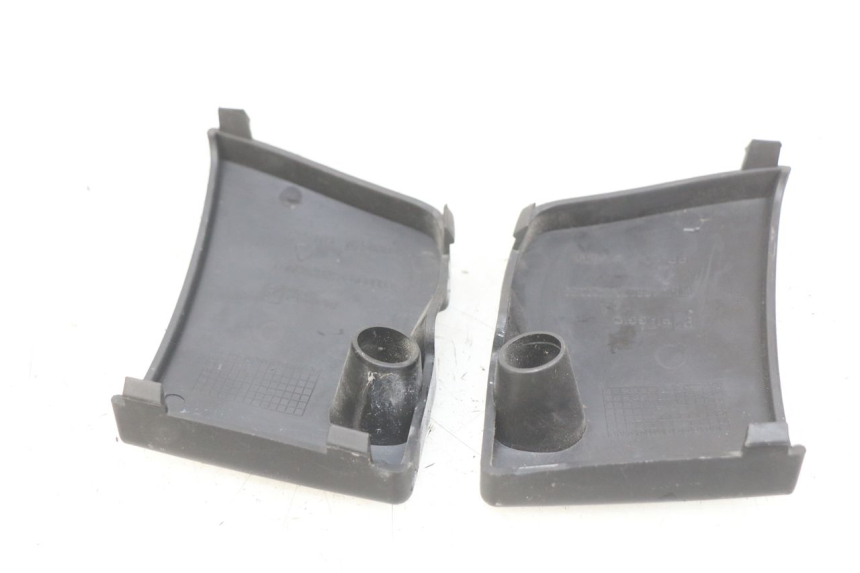 photo de TABLIER INTERIEUR INFERIEUR PIAGGIO VESPA PRIMAVERA 2T 50 (2013 - 2018) - Détail de la pièce