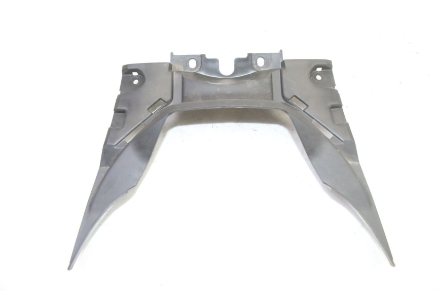 photo de TABLIER INTERIEUR INFERIEUR YAMAHA XMAX X-MAX 125 (2021 - 2025) - Autre angle de vue