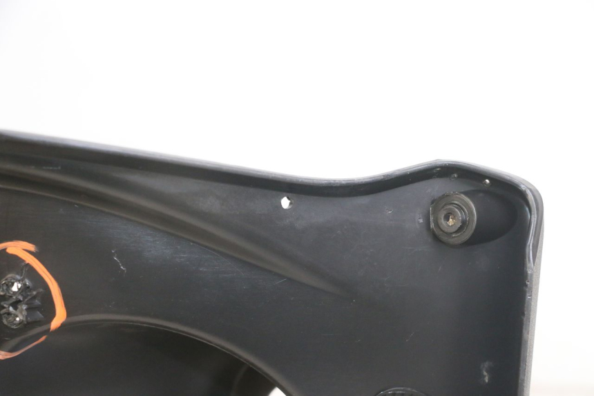 photo de TABLIER INTERIEUR PEUGEOT JET FORCE CARBU 50 (2003 - 2016) - Détail de la pièce