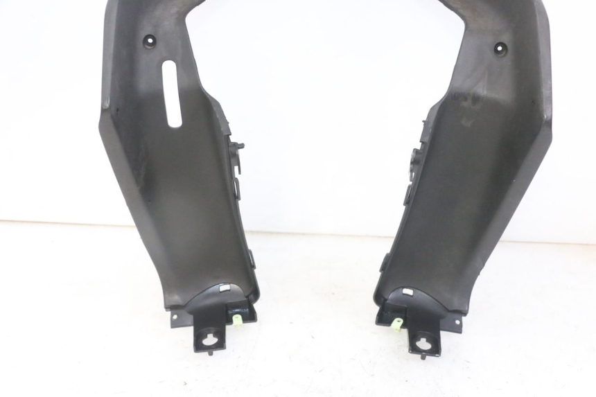 photo de TABLIER INTERIEUR PEUGEOT JET FORCE CARBU 50 (2003 - 2016) - Inspection visuelle