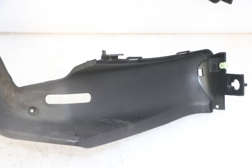 photo de TABLIER INTERIEUR PEUGEOT JET FORCE CARBU 50 (2003 - 2016) - Détail de la pièce