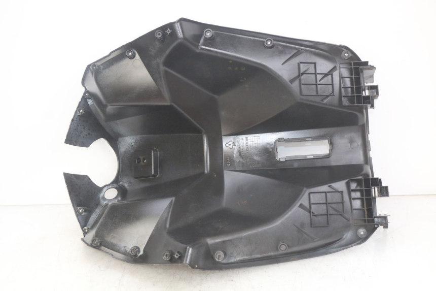 photo de TABLIER INTERIEUR SYM JET SPORT XR 50 (2006 - 2015) - Zoom composants