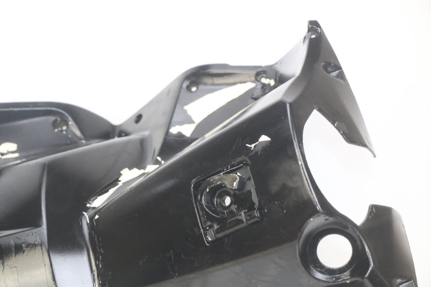 photo de TABLIER INTERIEUR SYM JET SPORT XR 50 (2006 - 2015) - Gros plan technique