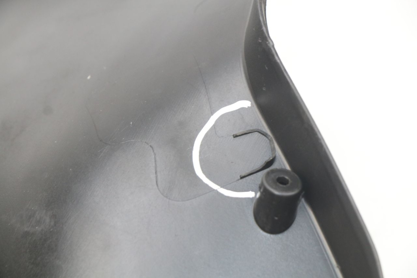 photo de TABLIER INTERIEUR PEUGEOT KISBEE 2T 50 (2010 - 2017) - Zoom état d’usage