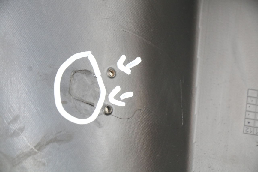 photo de TABLIER INTERIEUR PEUGEOT KISBEE 2T 50 (2010 - 2017) - Gros plan technique