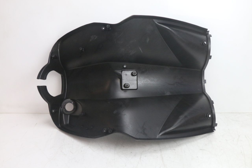 photo de TABLIER INTERIEUR PEUGEOT KISBEE 4T 50 (2018 - 2022) - Vue d’ensemble