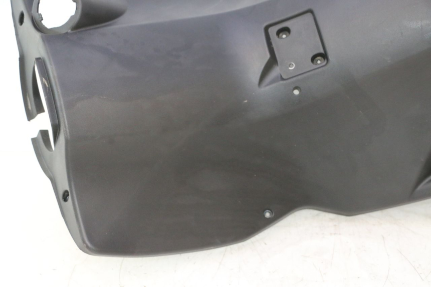 photo de TABLIER INTERIEUR PEUGEOT KISBEE 4T 50 (2023 - 2026) - Vue rapprochée