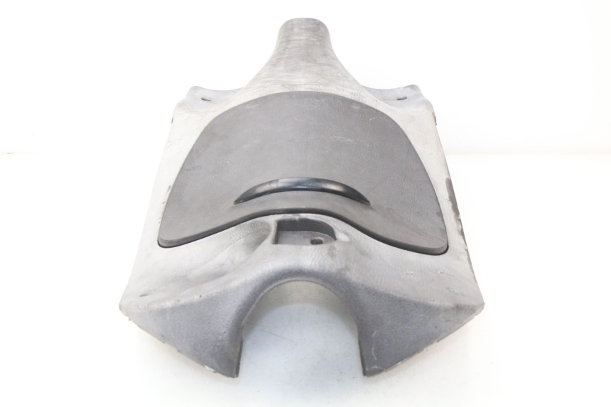 photo de TABLIER INTERIEUR PIAGGIO LIBERTY 2T 50 (2009 - 2013) - Gros plan technique