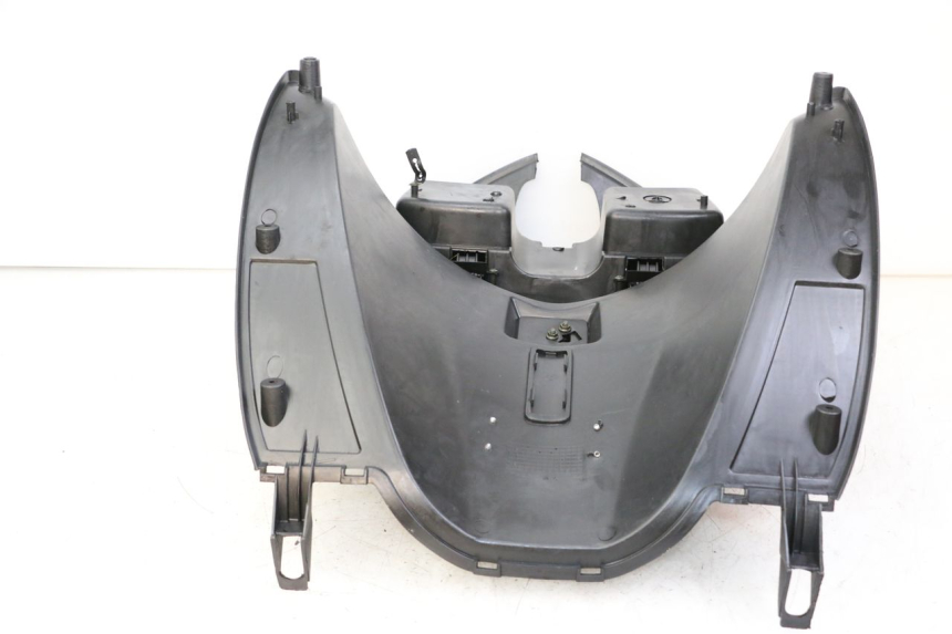 photo de TABLIER INTERIEUR LONGJIA SHARPY 125 (2020 - 2024) - Zoom état d’usage