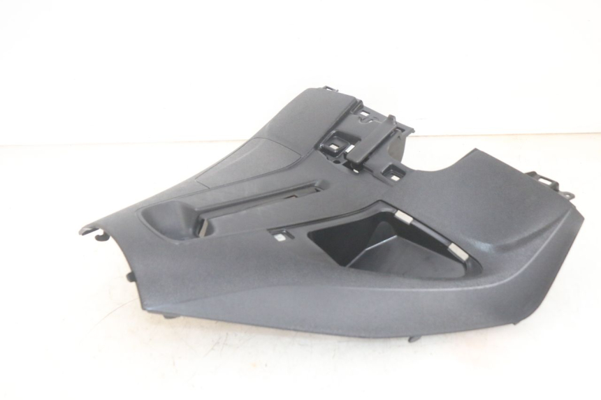 photo de TABLIER INTERIEUR PIAGGIO MP3 HPE 300 (2019 - 2026) - Vue d’ensemble