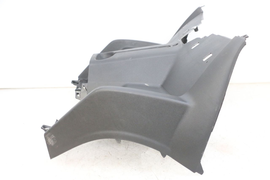 photo de TABLIER INTERIEUR PIAGGIO MP3 500 (2016 - 2018) - Zoom composants