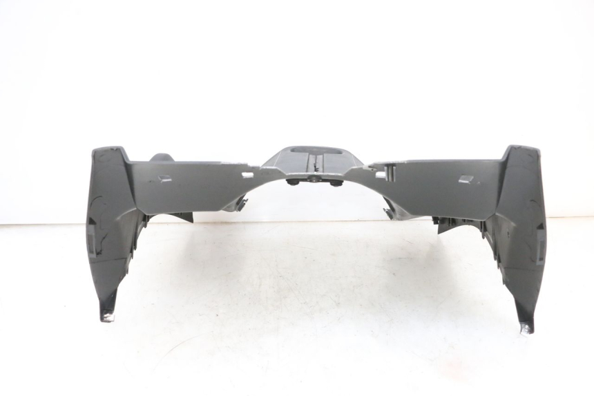 photo de TABLIER INTERIEUR PIAGGIO MP3 500 (2016 - 2018) - Vue rapprochée