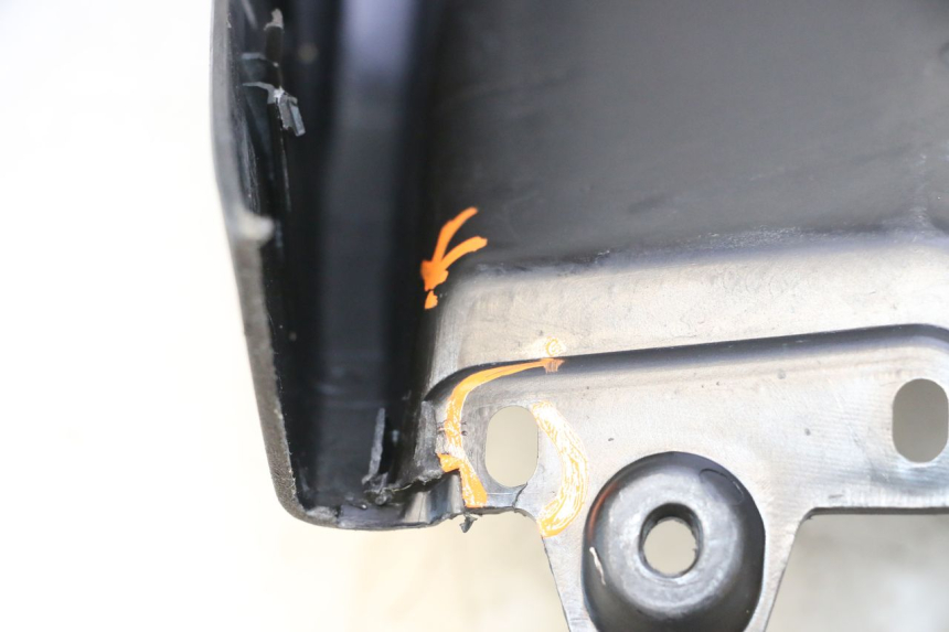 photo de TABLIER INTERIEUR PIAGGIO MP3 RL 250 (2006 - 2010) - Détail de la pièce