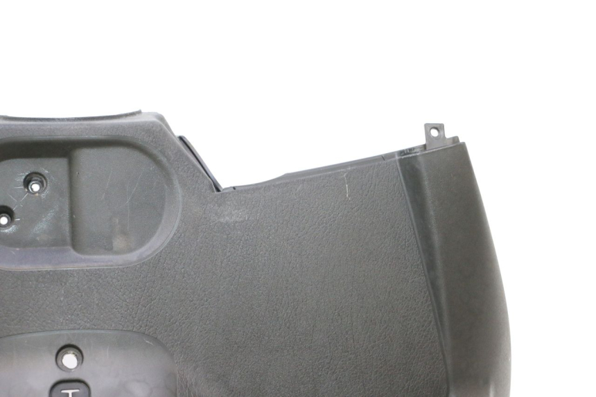photo de TABLIER INTERIEUR PIAGGIO MP3 125 (2006 - 2014) - Zoom composants