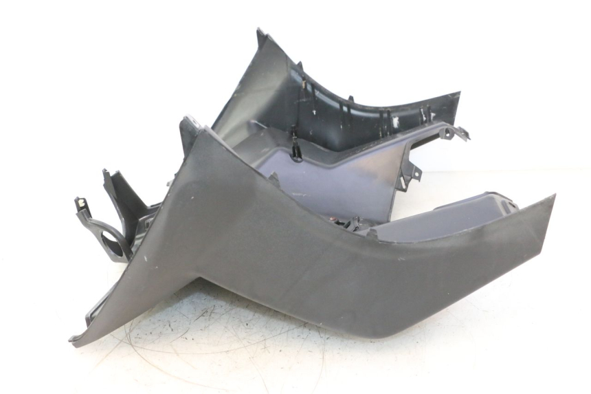 photo de TABLIER INTERIEUR PIAGGIO MP3 125 (2006 - 2014) - Inspection visuelle