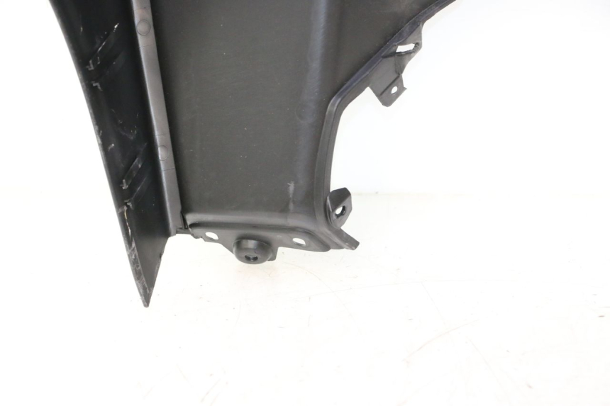photo de TABLIER INTERIEUR PIAGGIO MP3 125 (2006 - 2014) - Angle alternatif