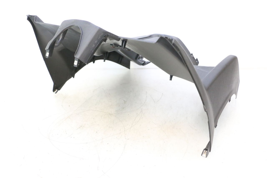 photo de TABLIER INTERIEUR PIAGGIO MP3 125 (2006 - 2014) - Points de fixation