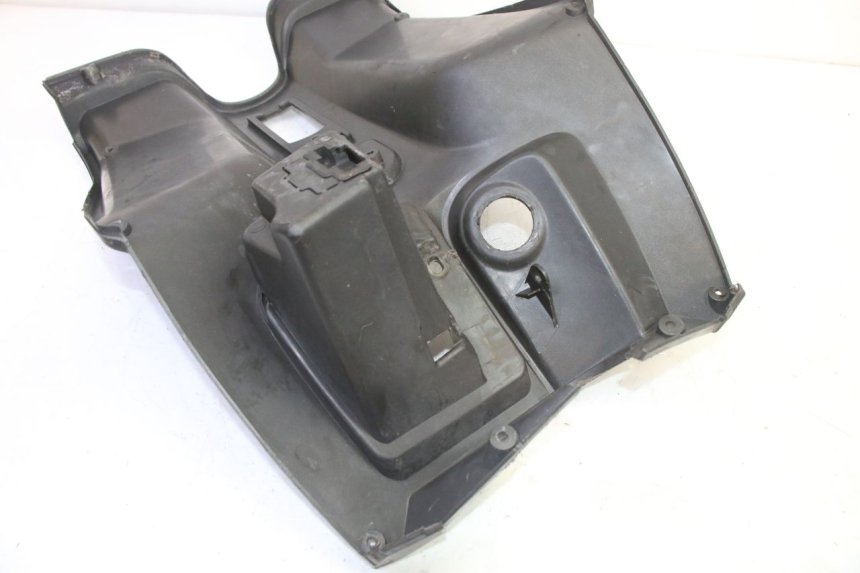 photo de TABLIER INTERIEUR PIAGGIO NEW TYPHOON 50 (2010 - 2017) - Zoom composants