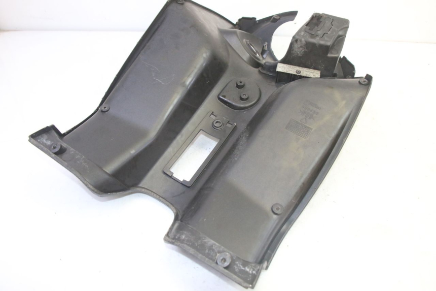 photo de TABLIER INTERIEUR PIAGGIO NEW TYPHOON 50 (2010 - 2017) - Vue rapprochée