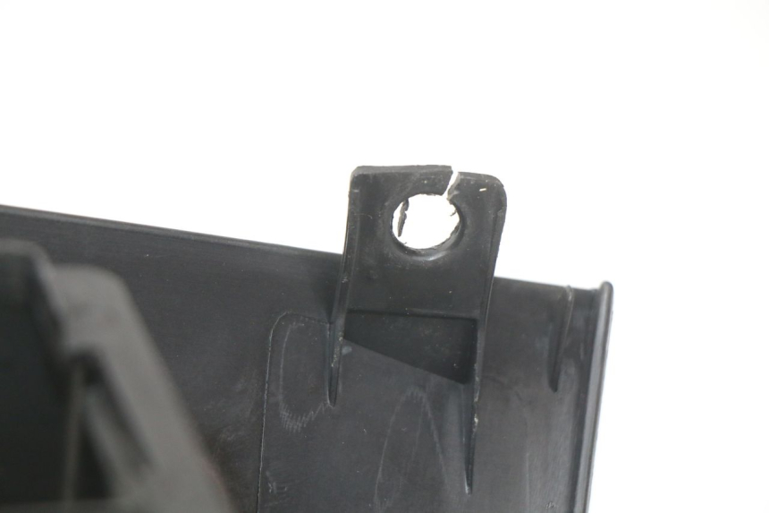 photo de TABLIER INTERIEUR GILERA NEXUS 125 (2009 - 2013) - Zoom état d’usage