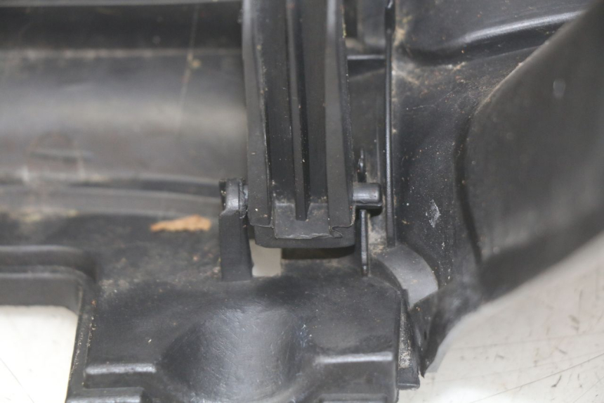 photo de TABLIER INTERIEUR SELECT UP OCTALIS 125 (2007 - 2012) - Détail de la pièce