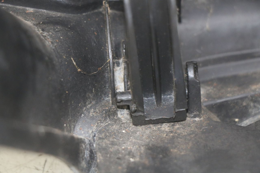 photo de TABLIER INTERIEUR SELECT UP OCTALIS 125 (2007 - 2012) - Zoom état d’usage