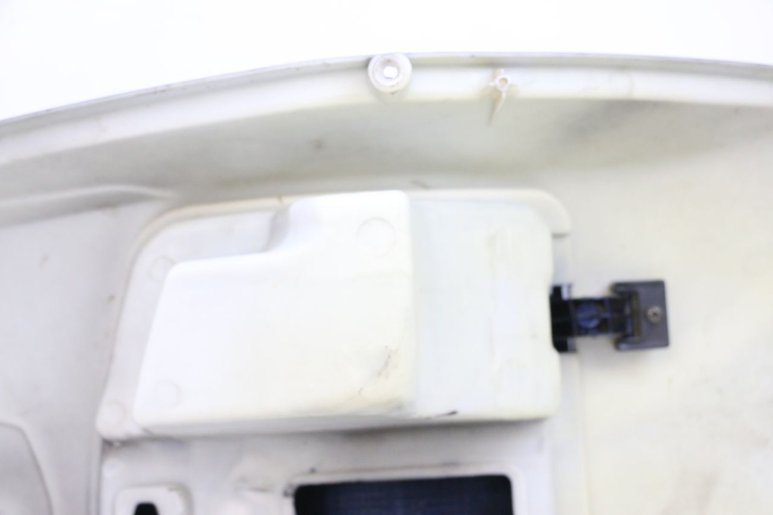 photo de TABLIER INTERIEUR JM MOTORS OLDIES GT 4T 50 (2018 - 2025) - Gros plan technique