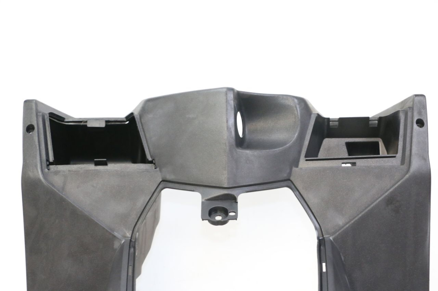 photo de TABLIER INTERIEUR PEUGEOT SATELIS COMPRESSOR K15 125 (2006 - 2009) - Zoom composants