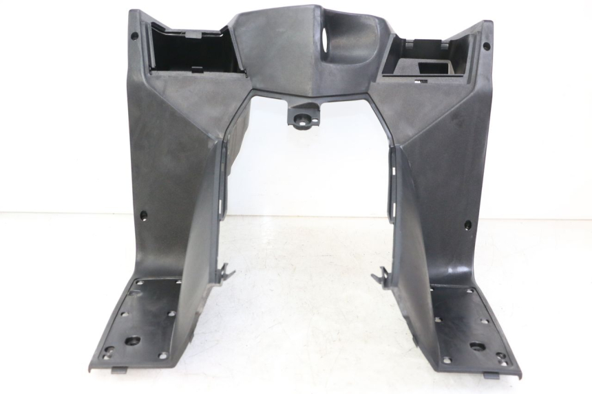 photo de TABLIER INTERIEUR PEUGEOT SATELIS COMPRESSOR K15 125 (2006 - 2009) - Vue rapprochée