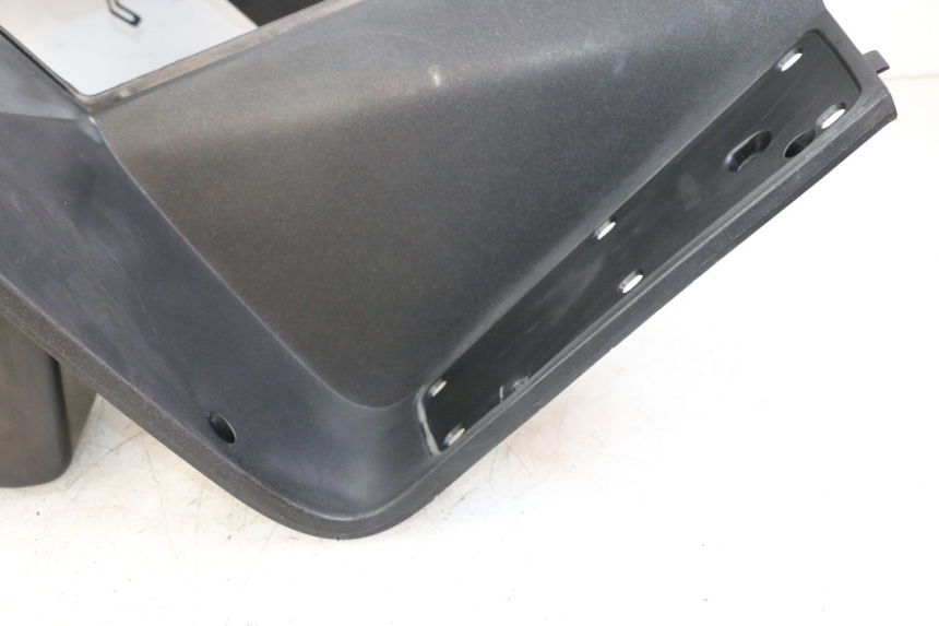 photo de TABLIER INTERIEUR PEUGEOT SATELIS COMPRESSOR K15 125 (2006 - 2009) - Photo complémentaire