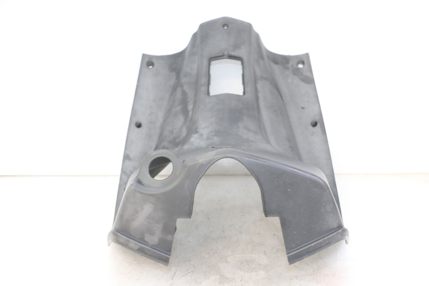 photo de TABLIER INTERIEUR PEUGEOT VIVACITY 125 (2010 - 2017) - Points de fixation