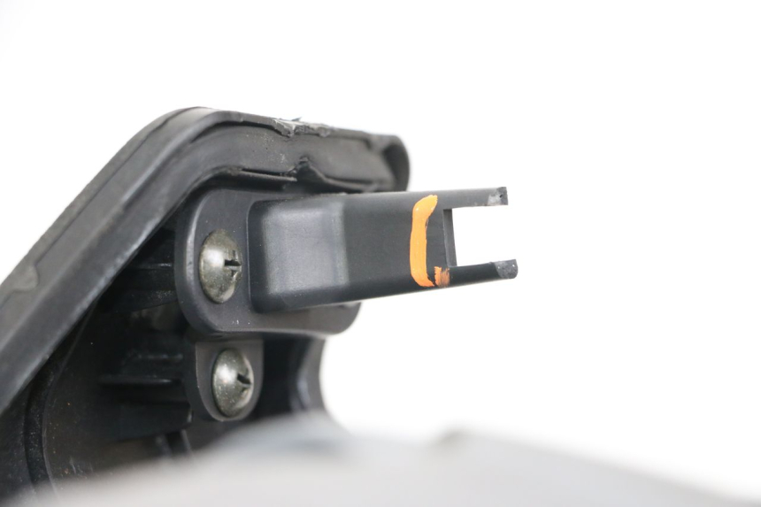 photo de TABLIER INTERIEUR DAELIM S3 125 (2010 - 2017) - Zoom composants