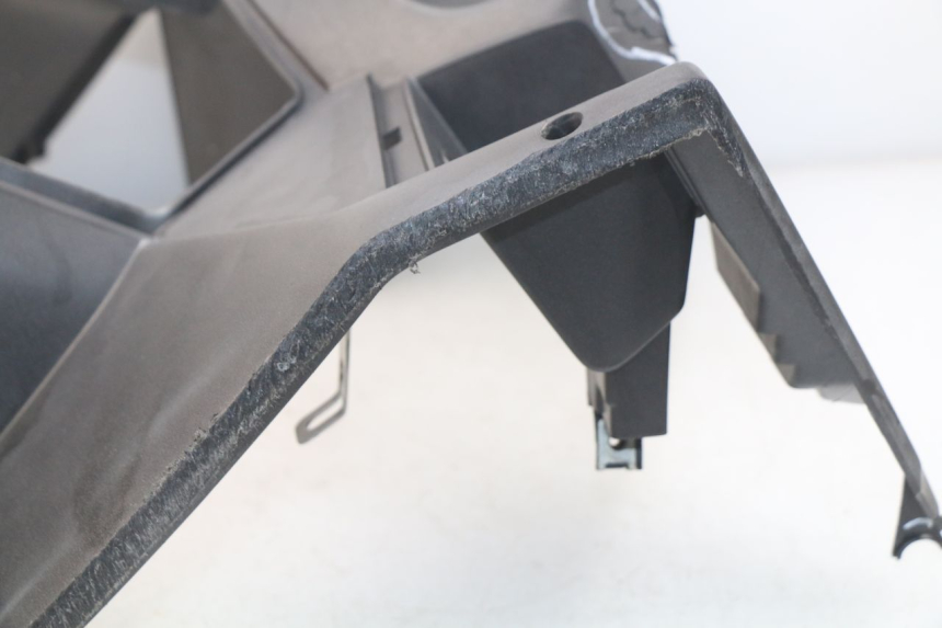 photo de TABLIER INTERIEUR PEUGEOT SATELIS 500 (2007 - 2013) - Points de fixation