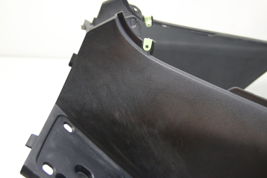 photo de TABLIER INTERIEUR PEUGEOT SATELIS 125 (2006 - 2009) - Photo complémentaire