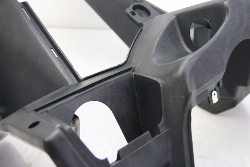 photo de TABLIER INTERIEUR PEUGEOT SATELIS 125 (2006 - 2009) - Zoom qualité